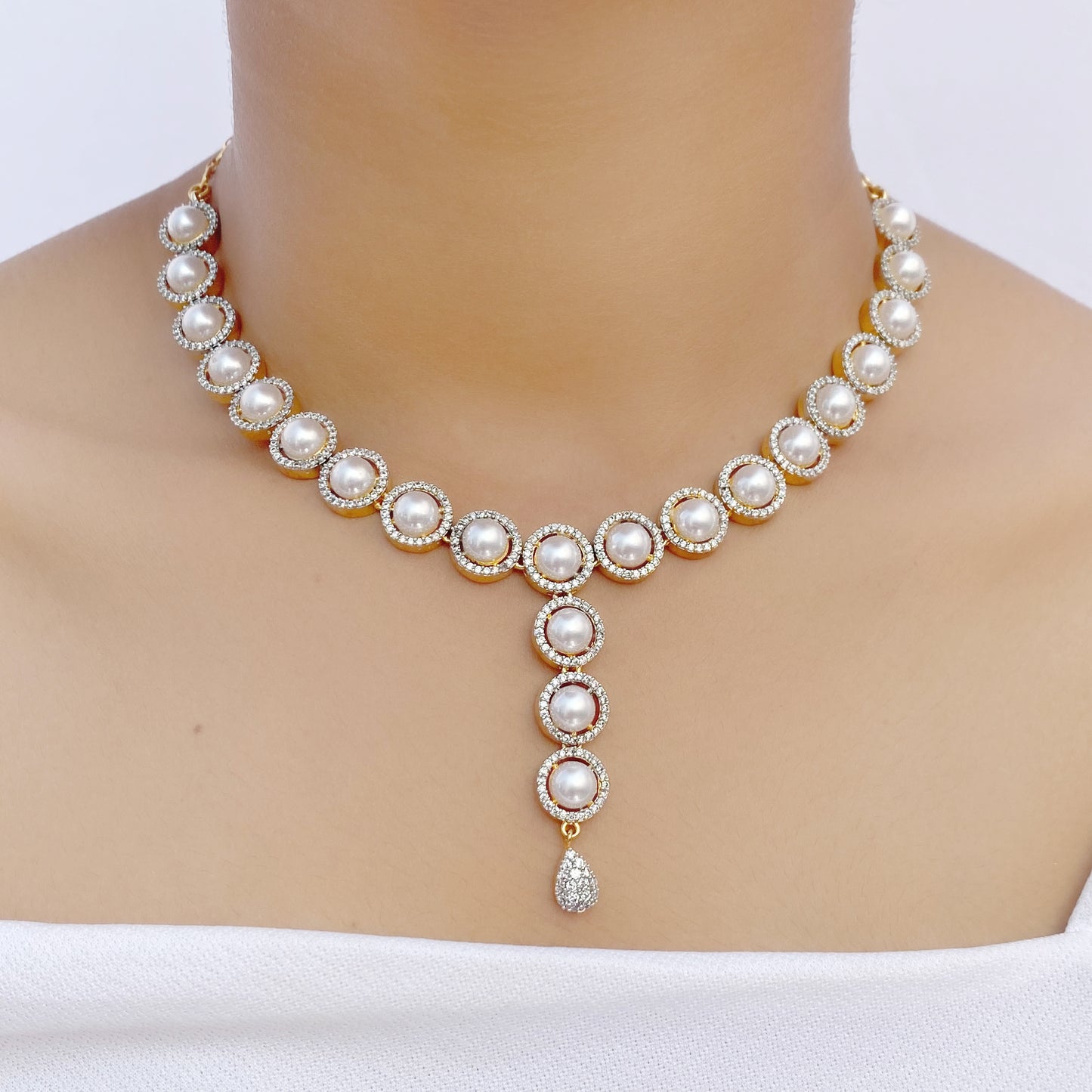 Kiara AD Studded Necklace Set