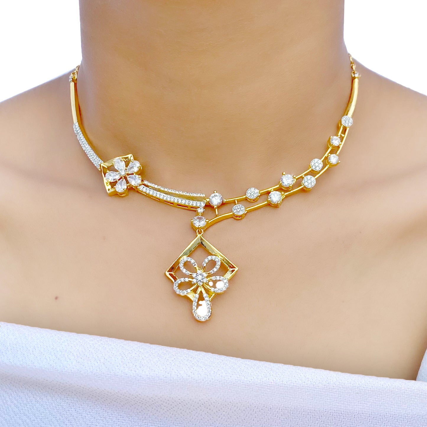 Neerja AD Studded Necklace Set