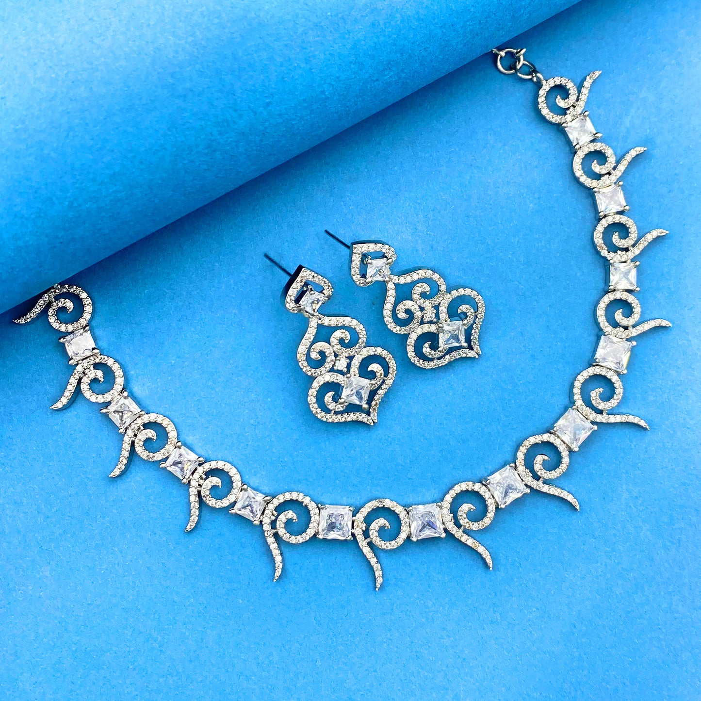 Aria AD Studded Necklace Set