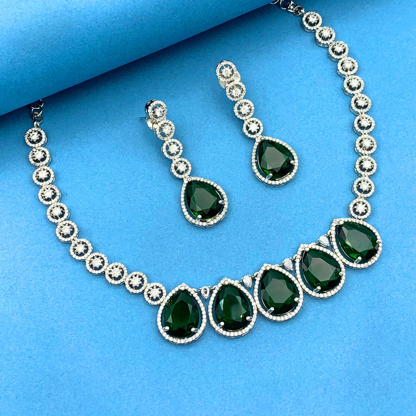 Veda AD Studded Necklace Set