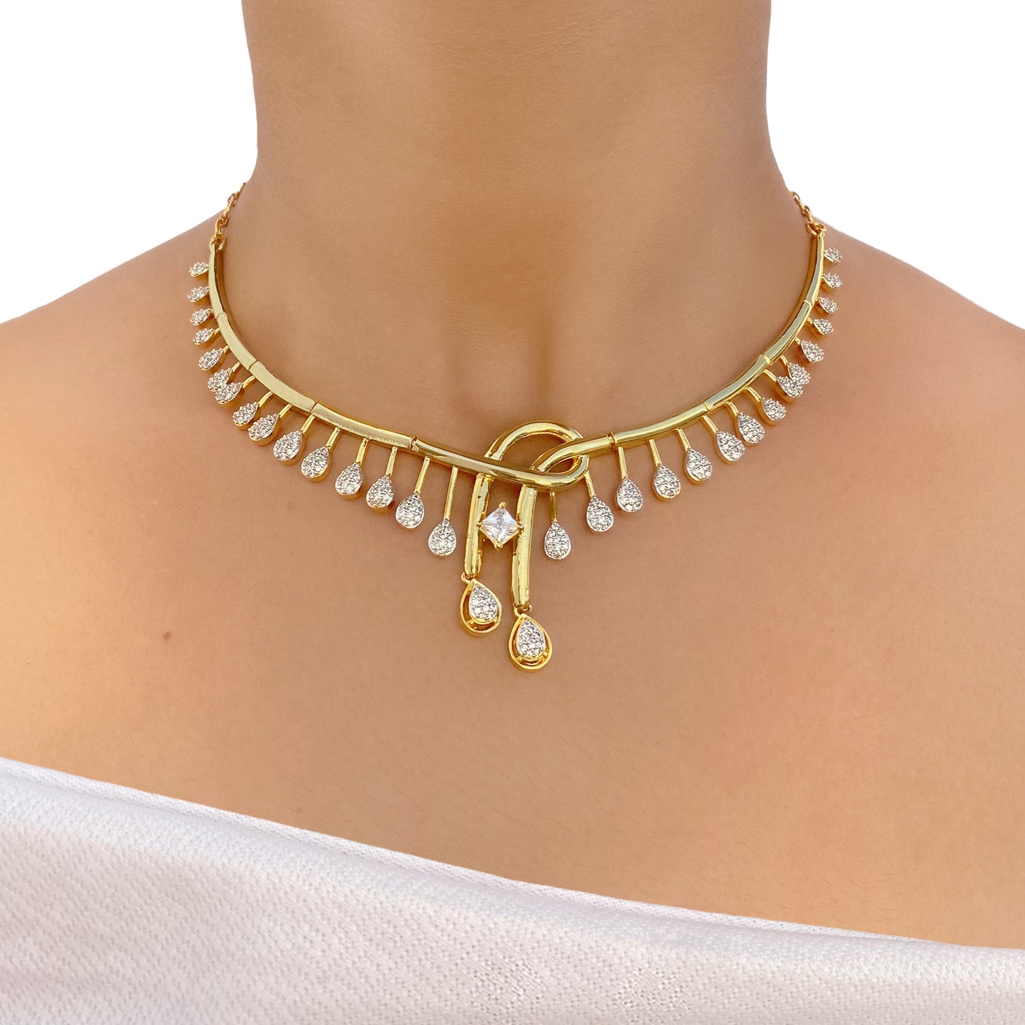 Varnika AD Studded Necklace Set