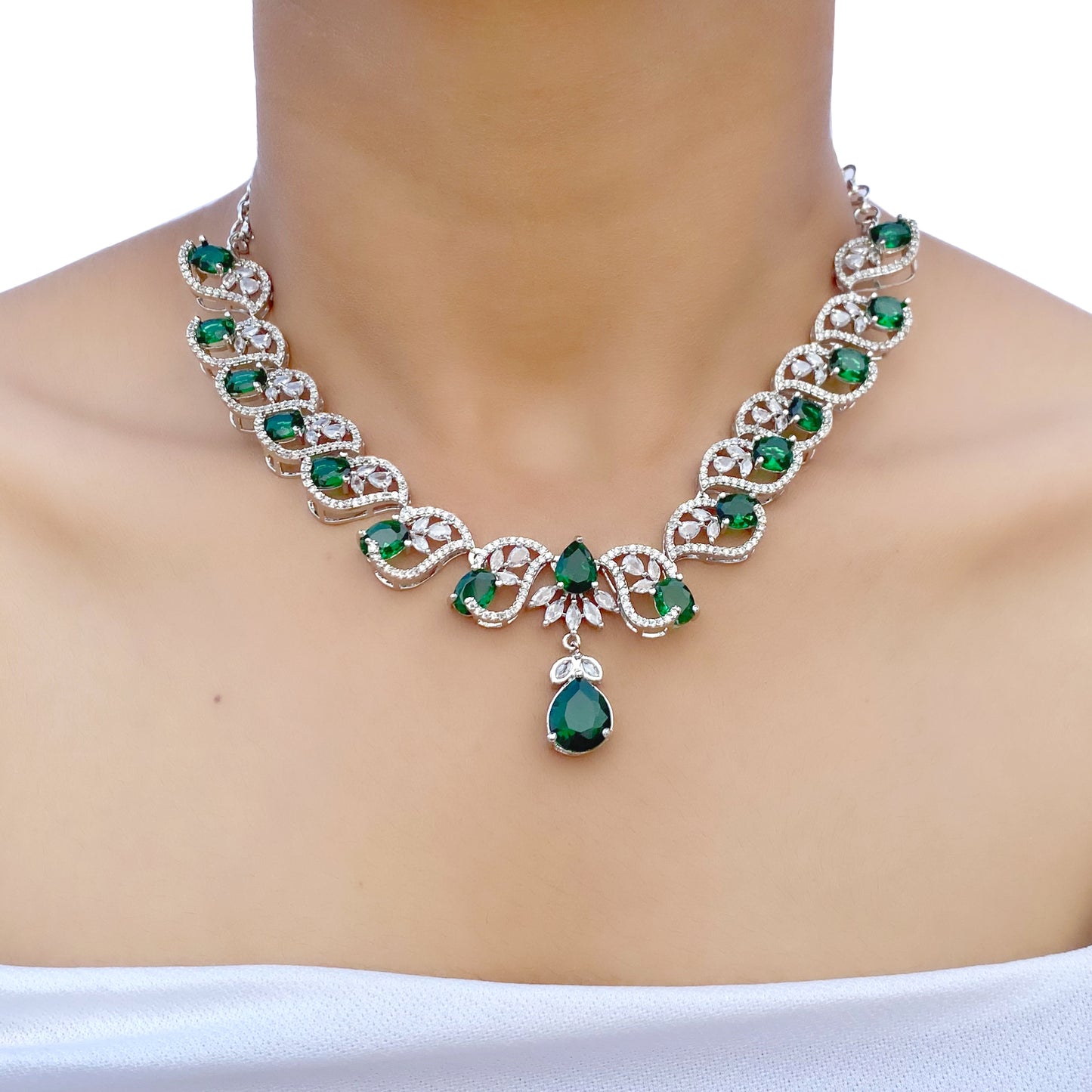 Kavita AD Studded Necklace Set
