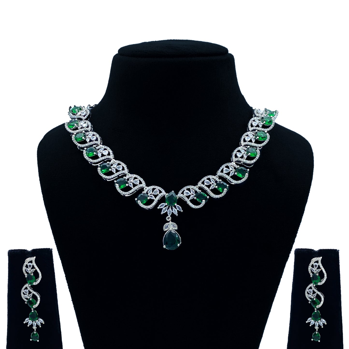 Kavita AD Studded Necklace Set